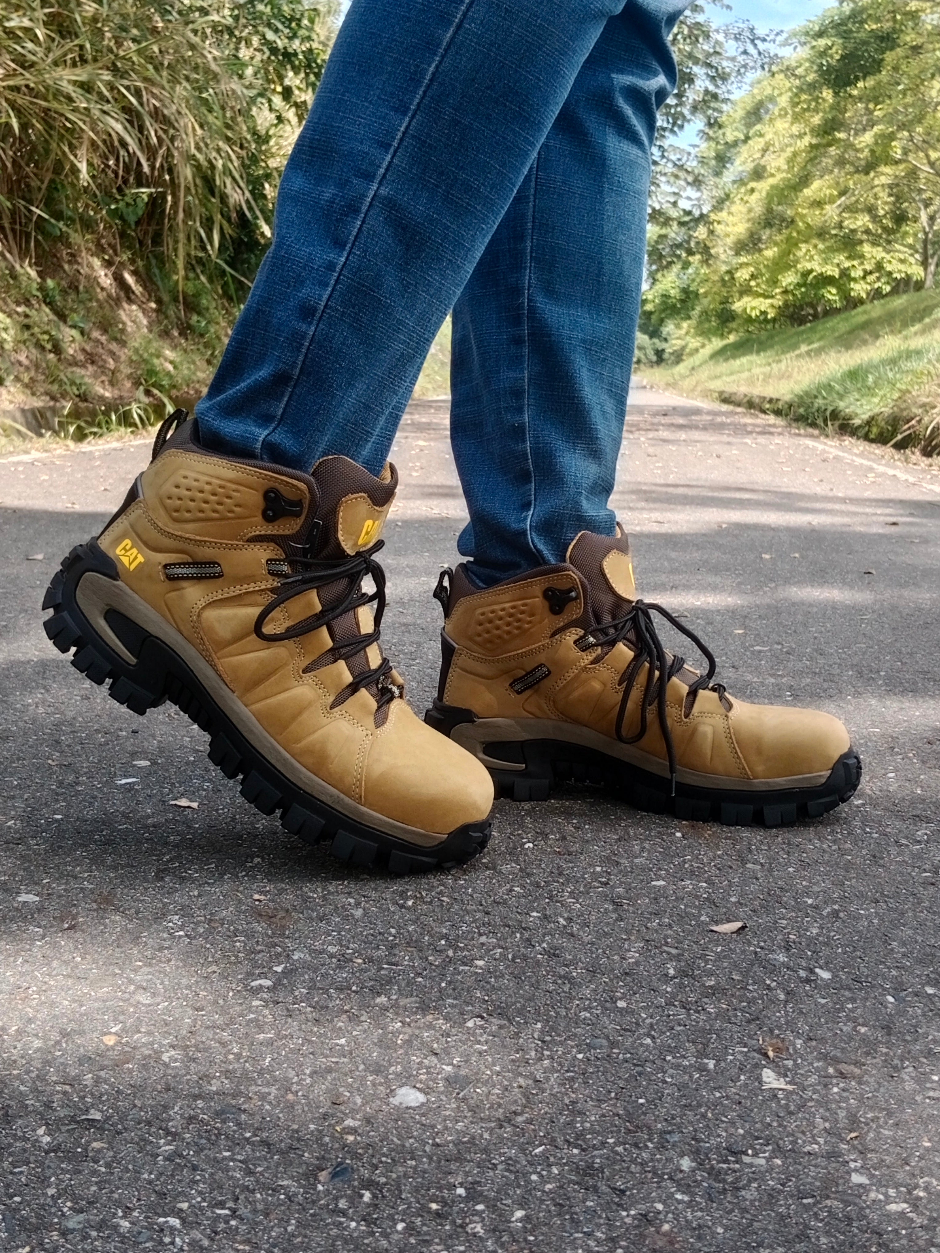 BOTAS CAT 1359 OCRE CP