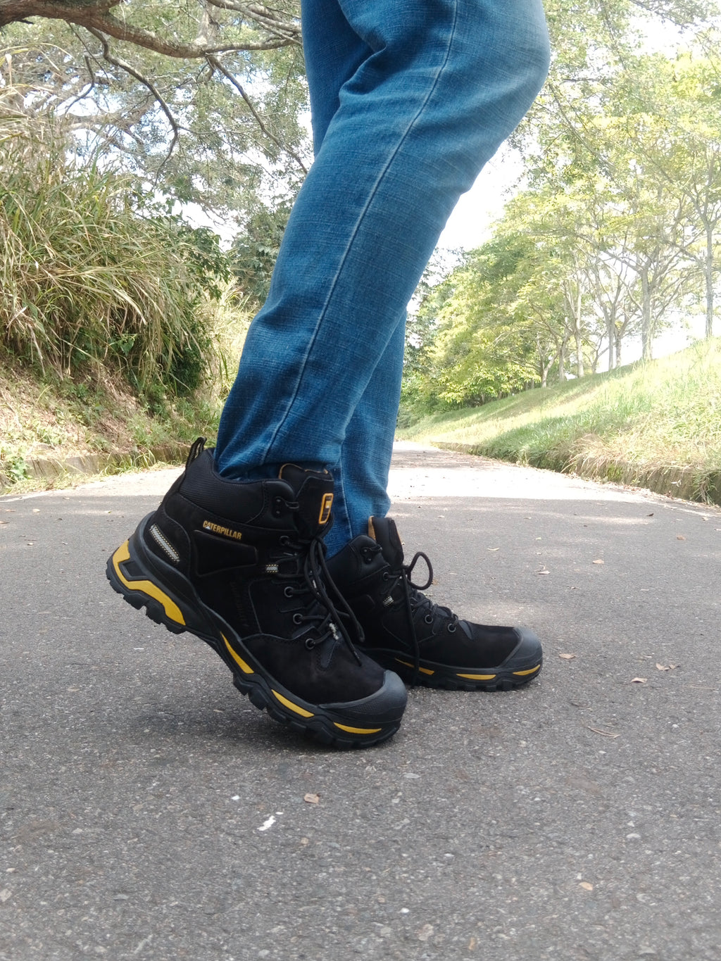 BOTAS CAT 1350R NEGRO CP
