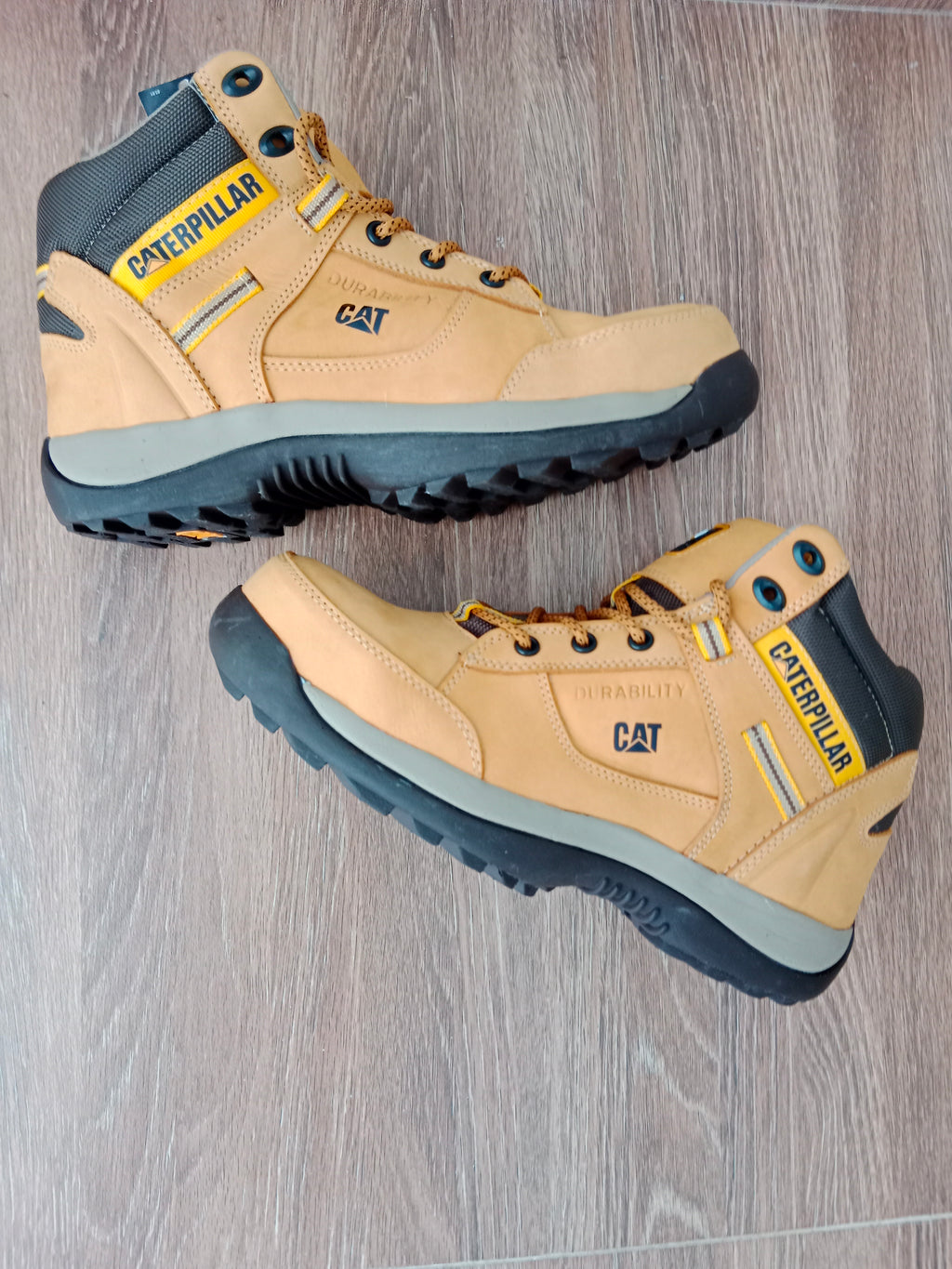 BOTAS CAT 1356 ORO CP
